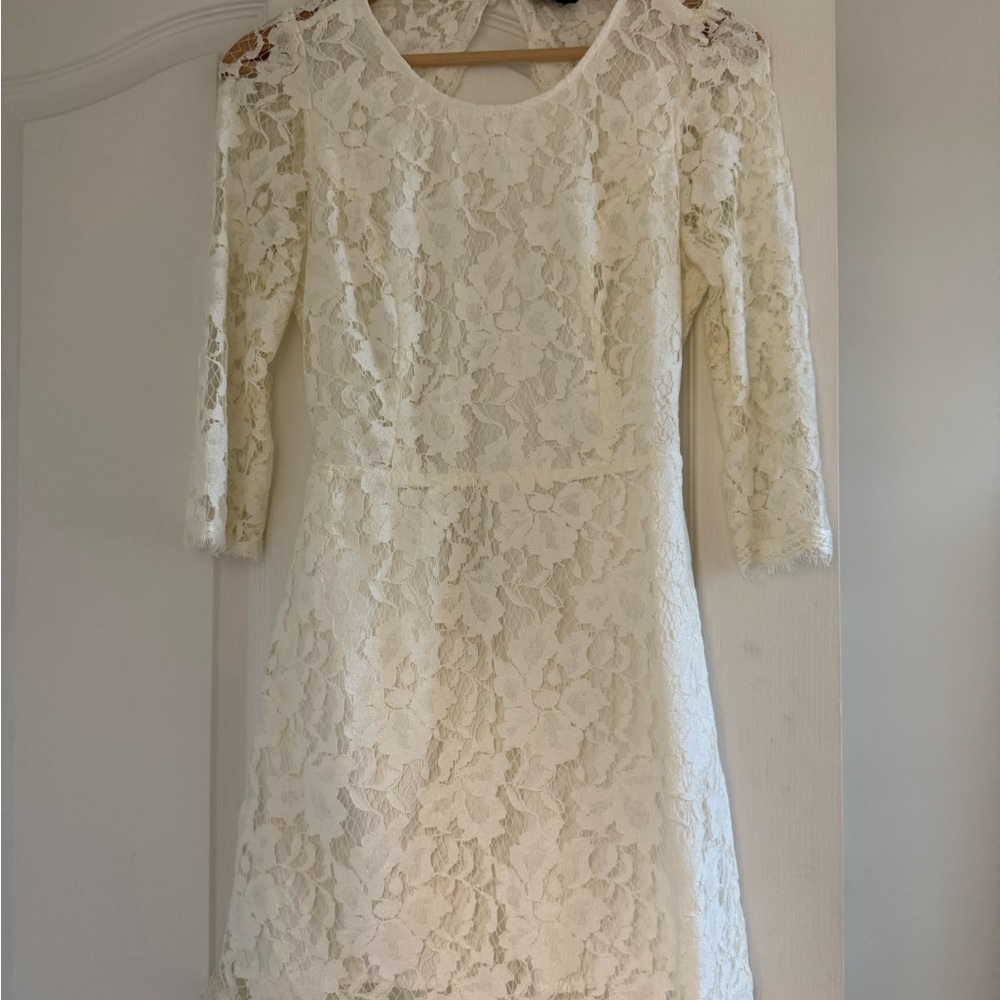 Elegant White Lace Dress